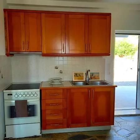 Athena S House Дом отдыха *