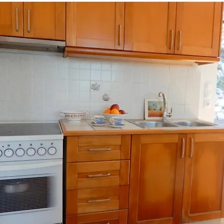 Дом отдыха Athena S House *